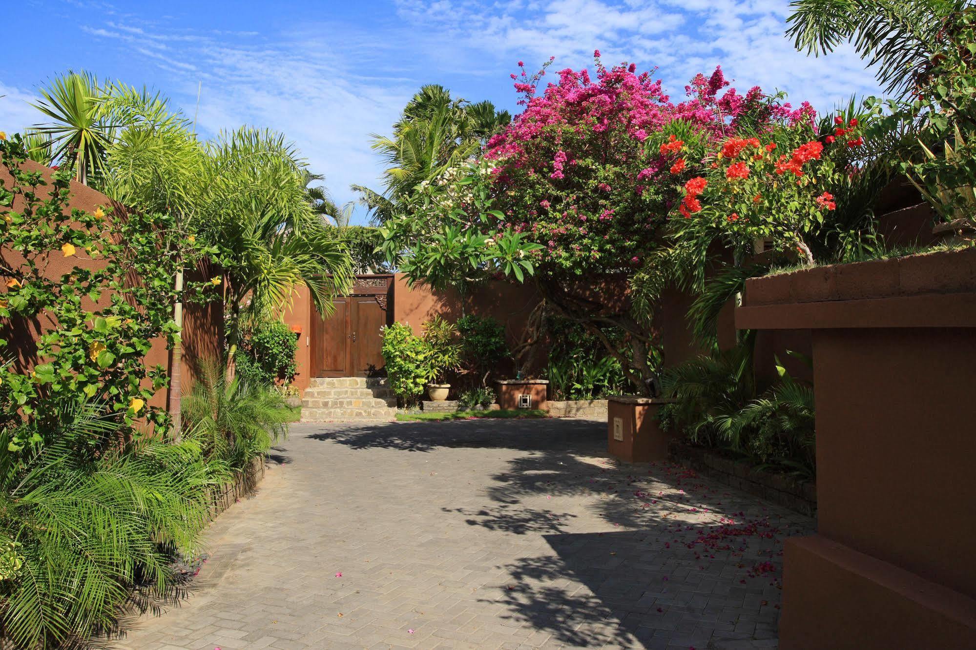 Villa The Dusun Seminyak Exterior foto